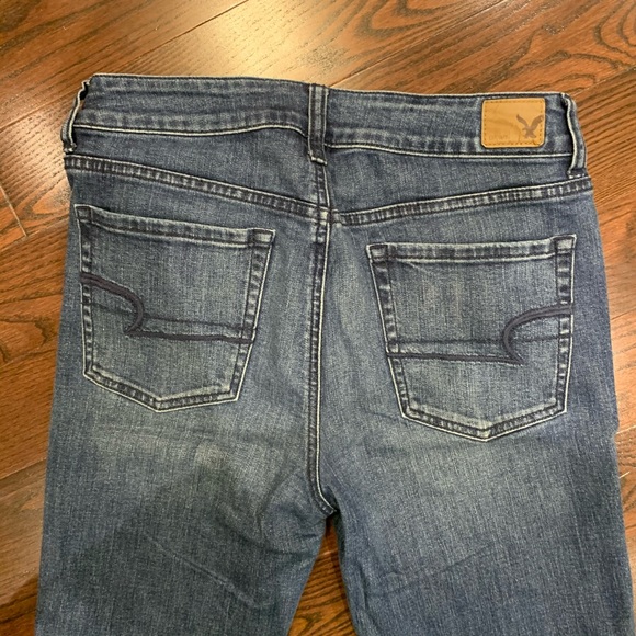 American Eagle High-Rise Super Stretch Jeans - Picture 4 of 6